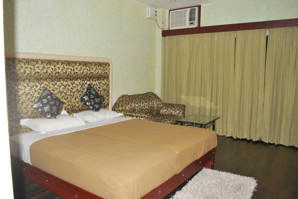 Hotel Panchwati Bilaspur  Rom bilde